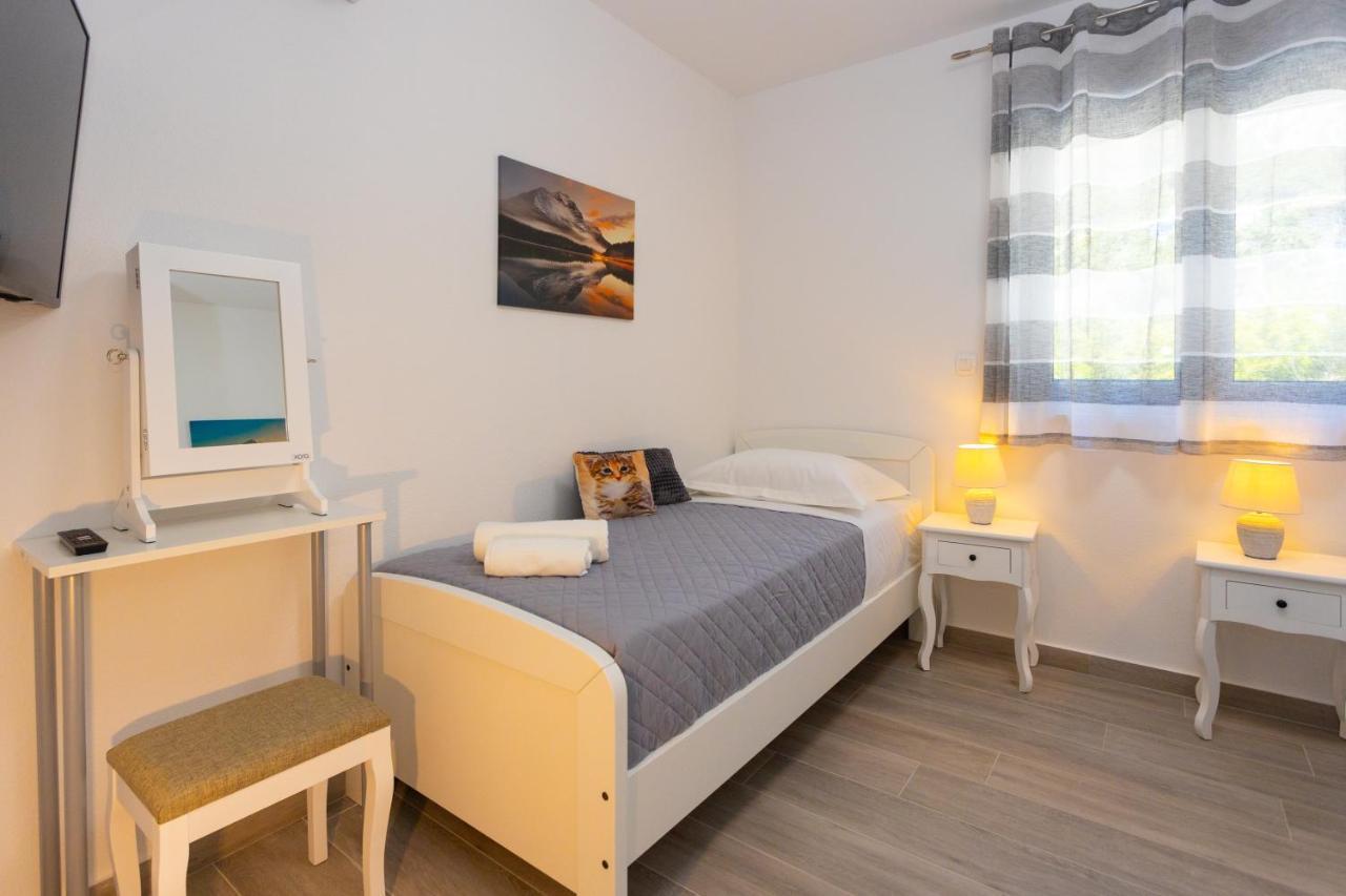 Apartments Jasa Deluxe Makarska Extérieur photo